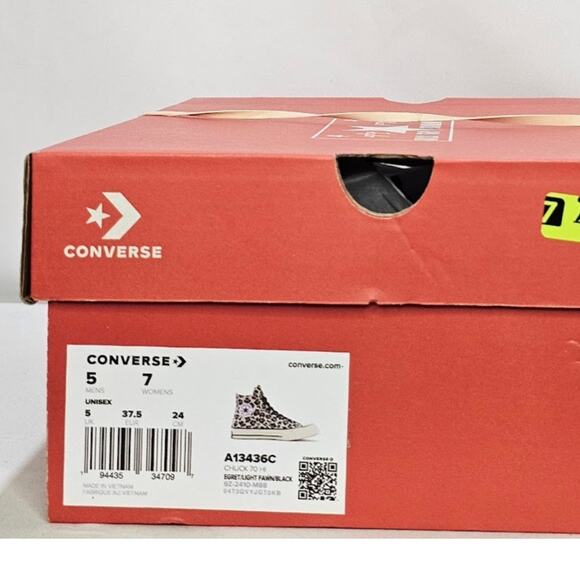 Converse Women Chuck 70 Glow In The Dark Leopard Print HiTop Size 7 a13436c NWT - Picture 8 of 8